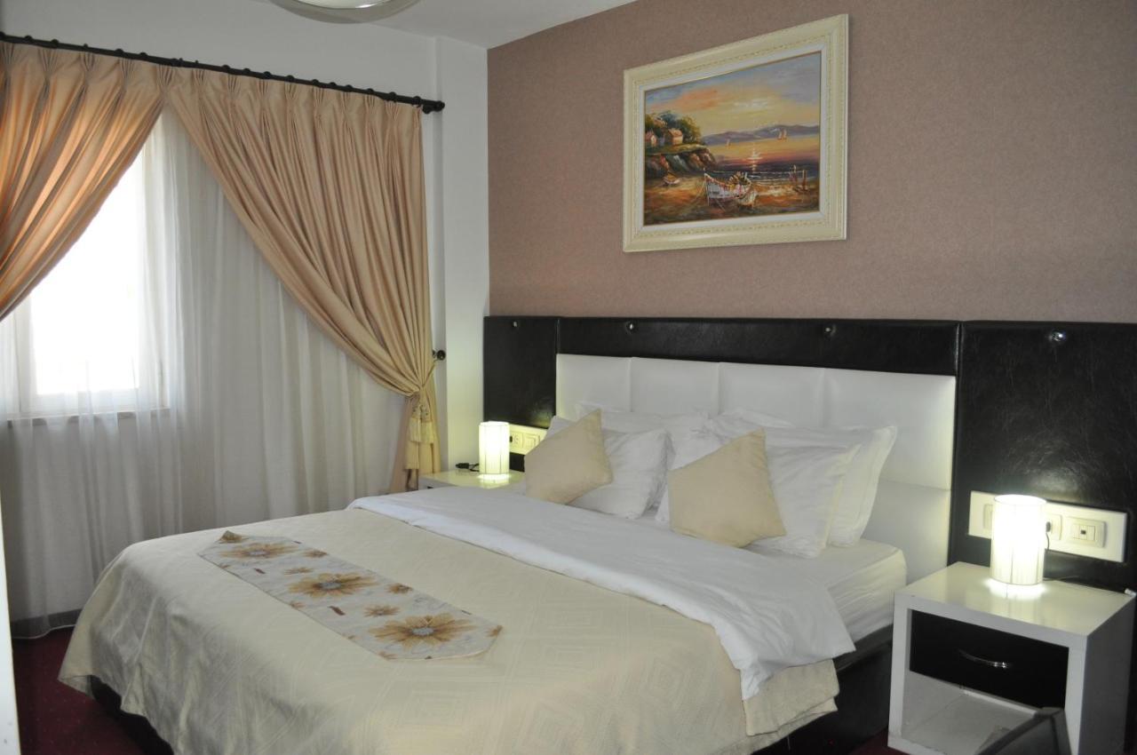 Hotel Liss Lezhe Exterior photo
